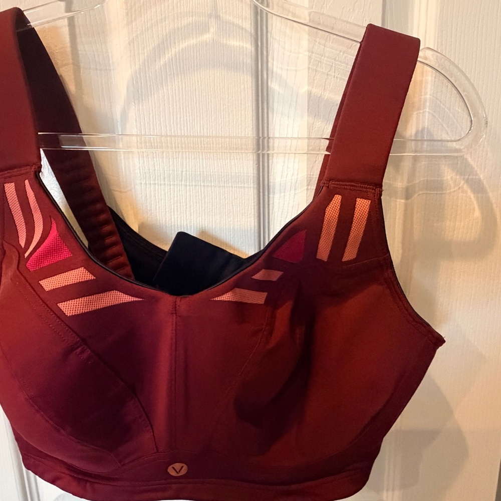LIVI Max Support Wicking Underwire Sports Bra 40DD